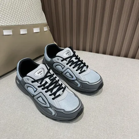 ディオール スニーカー