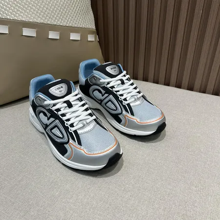 ディオール スニーカー