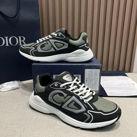 ディオール スニーカー