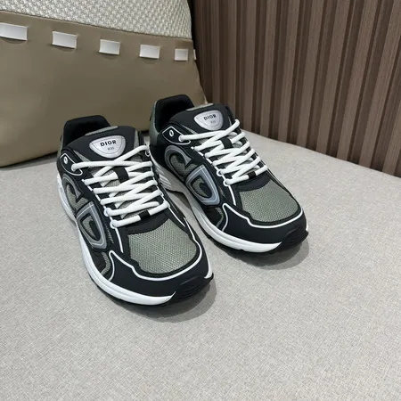 ディオール スニーカー