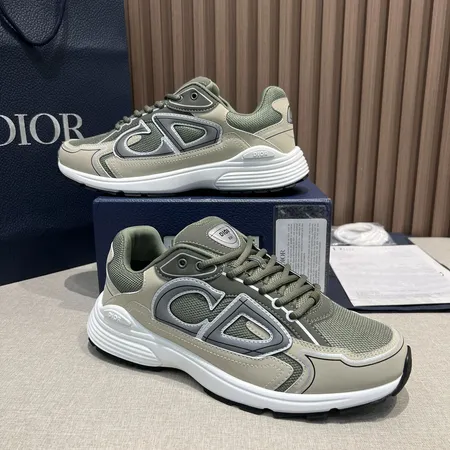 ディオール スニーカー