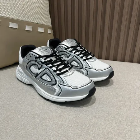 ディオール スニーカー