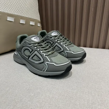 ディオール スニーカー