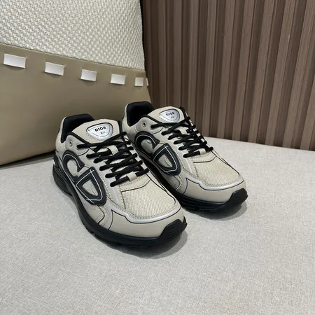 ディオール スニーカー