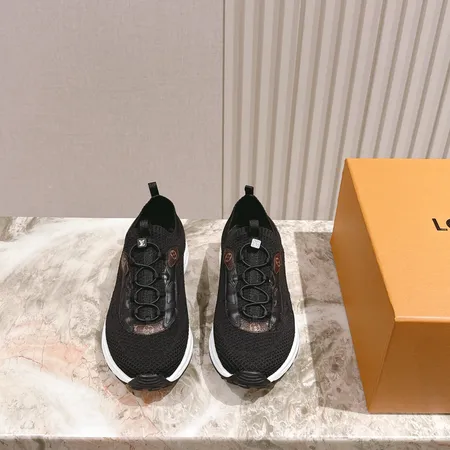 ルイヴィトン スニーカー