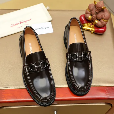 フェラガモ ビジネスシューズ