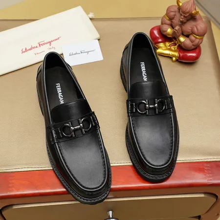 フェラガモ ビジネスシューズ