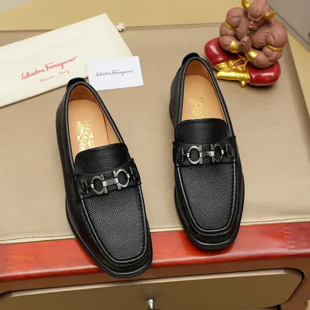 フェラガモ ビジネスシューズ