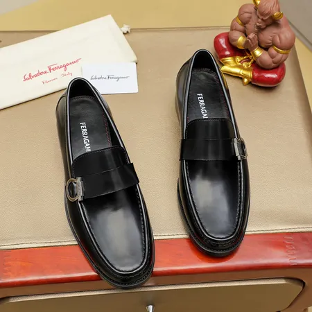 フェラガモ ビジネスシューズ