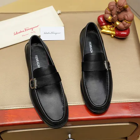 フェラガモ ビジネスシューズ