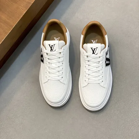 ルイヴィトン カジュアルシューズ