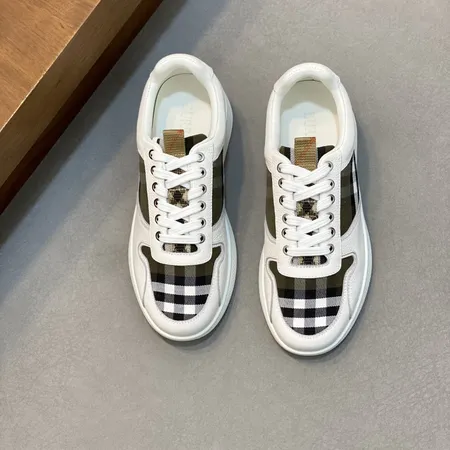 バーバリー ス カジュアルシューズ