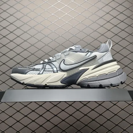 ナイキ スニーカー