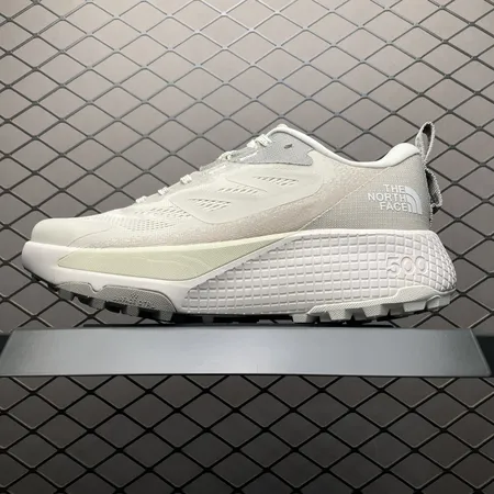 ノースフェイス スニーカー