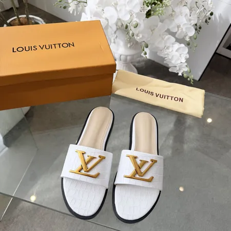 ルイヴィトン スリッパ