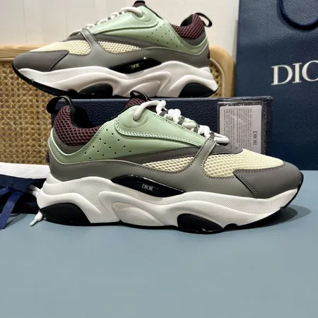 ディオール スニーカー