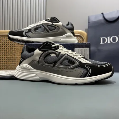 ディオール スニーカー