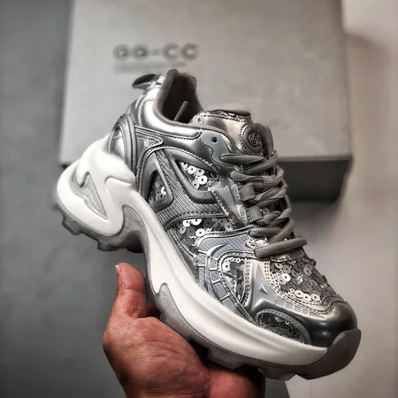 グッチ スニーカー