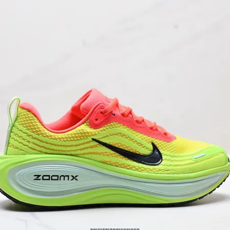 ナイキ スニーカー