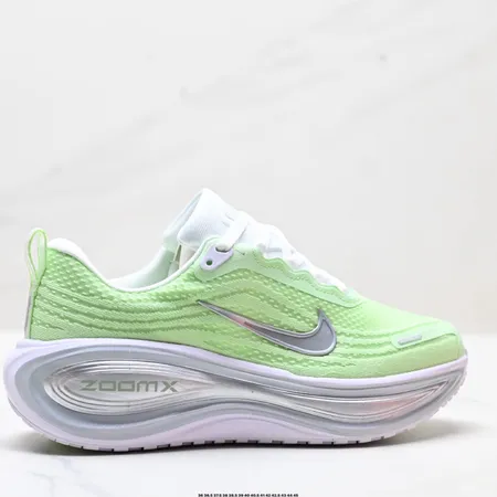 ナイキ スニーカー