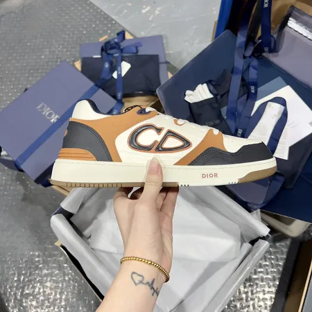 ディオール カジュアルシューズ