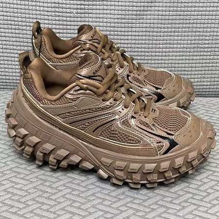 バレンシアガ スニーカー