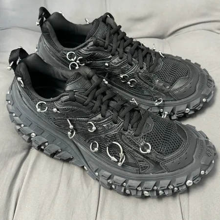 バレンシアガ スニーカー