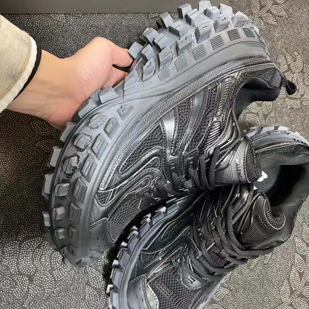 バレンシアガ スニーカー