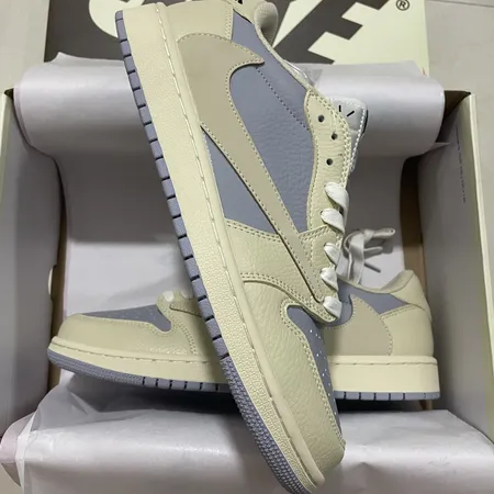 ナイキ カジュアルシューズ