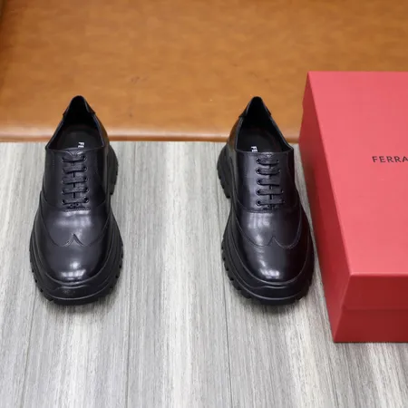 フェラガモ ビジネスシューズ