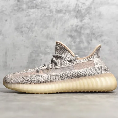 アディダス スニーカー