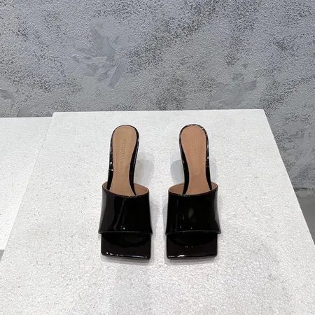 ボッテガ ヴェネタ サンダル