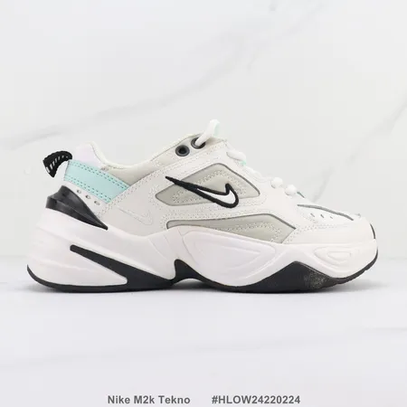 ナイキ スニーカー