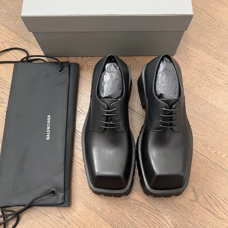 バレンシアガ ビジネスシューズ