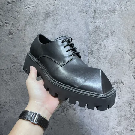 バレンシアガ ビジネスシューズ