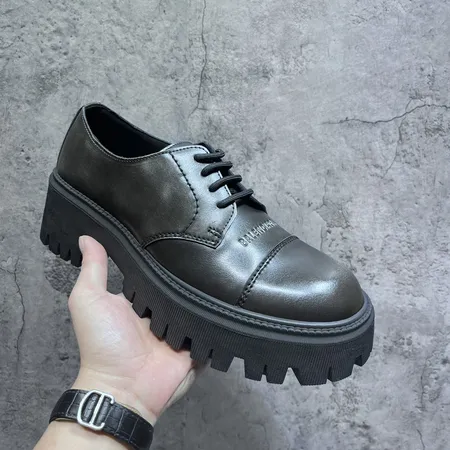 バレンシアガ ビジネスシューズ