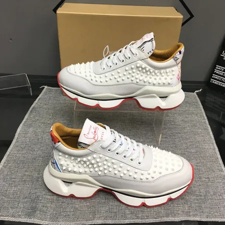 クリスチャン・ルブタン スニーカー