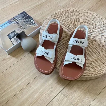 セリーヌ サンダル