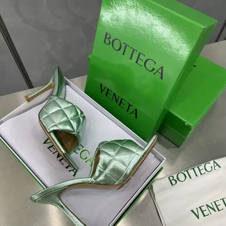 ボッテガ ヴェネタ サンダル