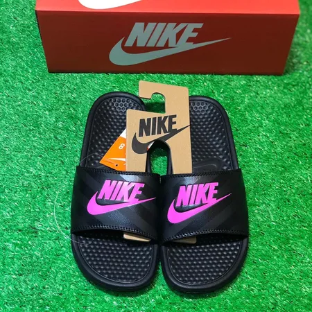 ナイキ スリッパ