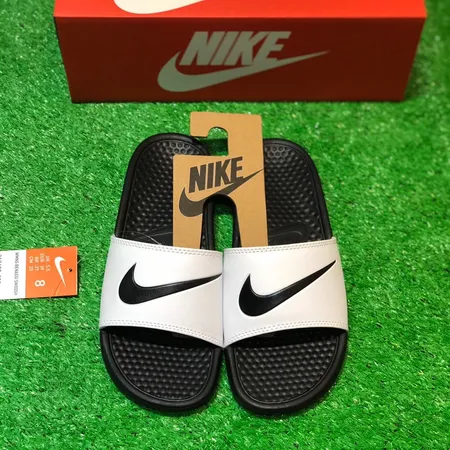 ナイキ スリッパ