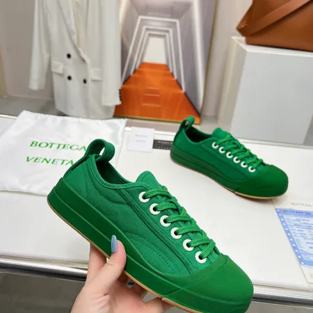 ボッテガ ヴェネタ カジュアルシューズ