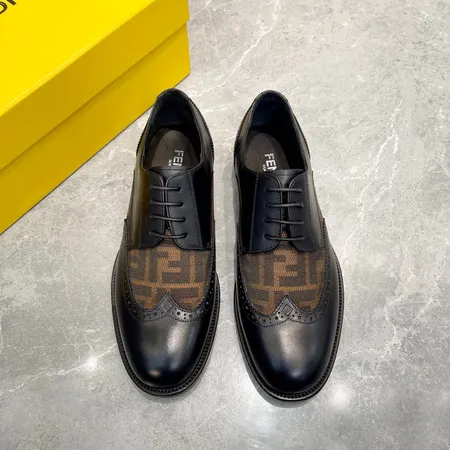 フェンディ ビジネスシューズ