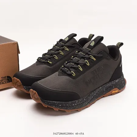 ノースフェイス スニーカー