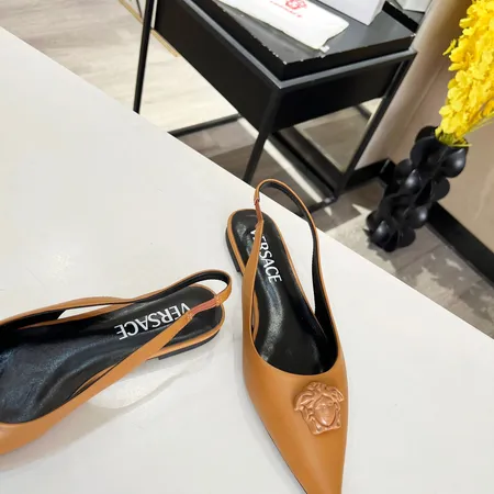 ヴェルサーチ サンダル