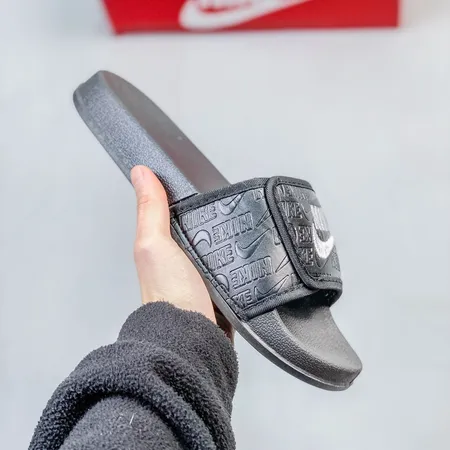 ナイキ スリッパ