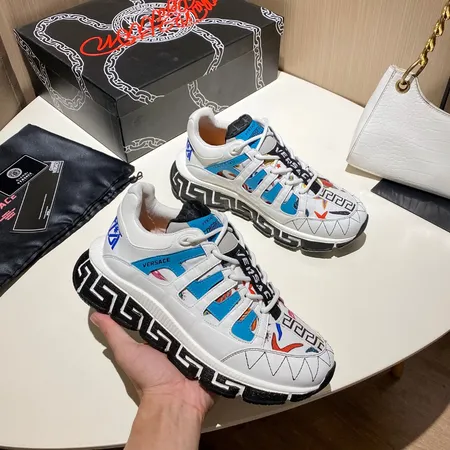 ヴェルサーチ スニーカー