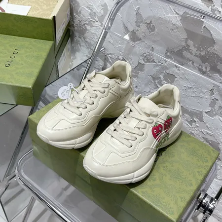 グッチ スニーカー