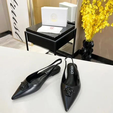 ヴェルサーチ サンダル