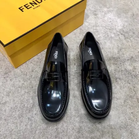 フェンディ ビジネスシューズ